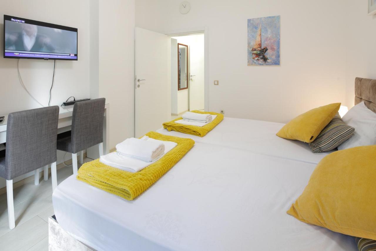 Aviator Apartments & Rooms Nikola Tesla Airport Belgrade Surčin Exteriér fotografie